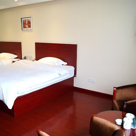 Greentree Inn Xinjiang Fukang Fukang Business Hotel Changji Eksteriør billede