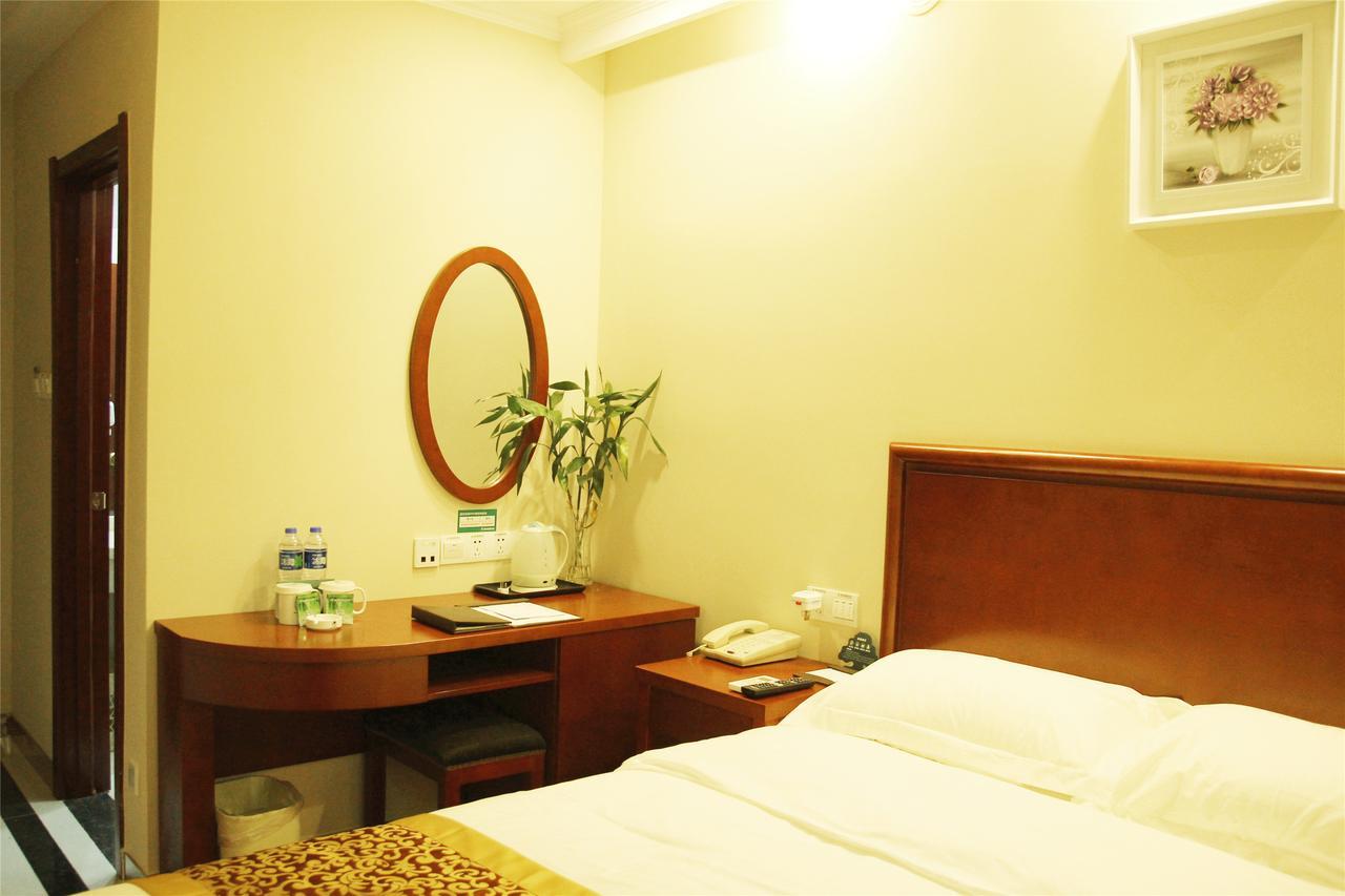 Greentree Inn Xinjiang Fukang Fukang Business Hotel Changji Eksteriør billede