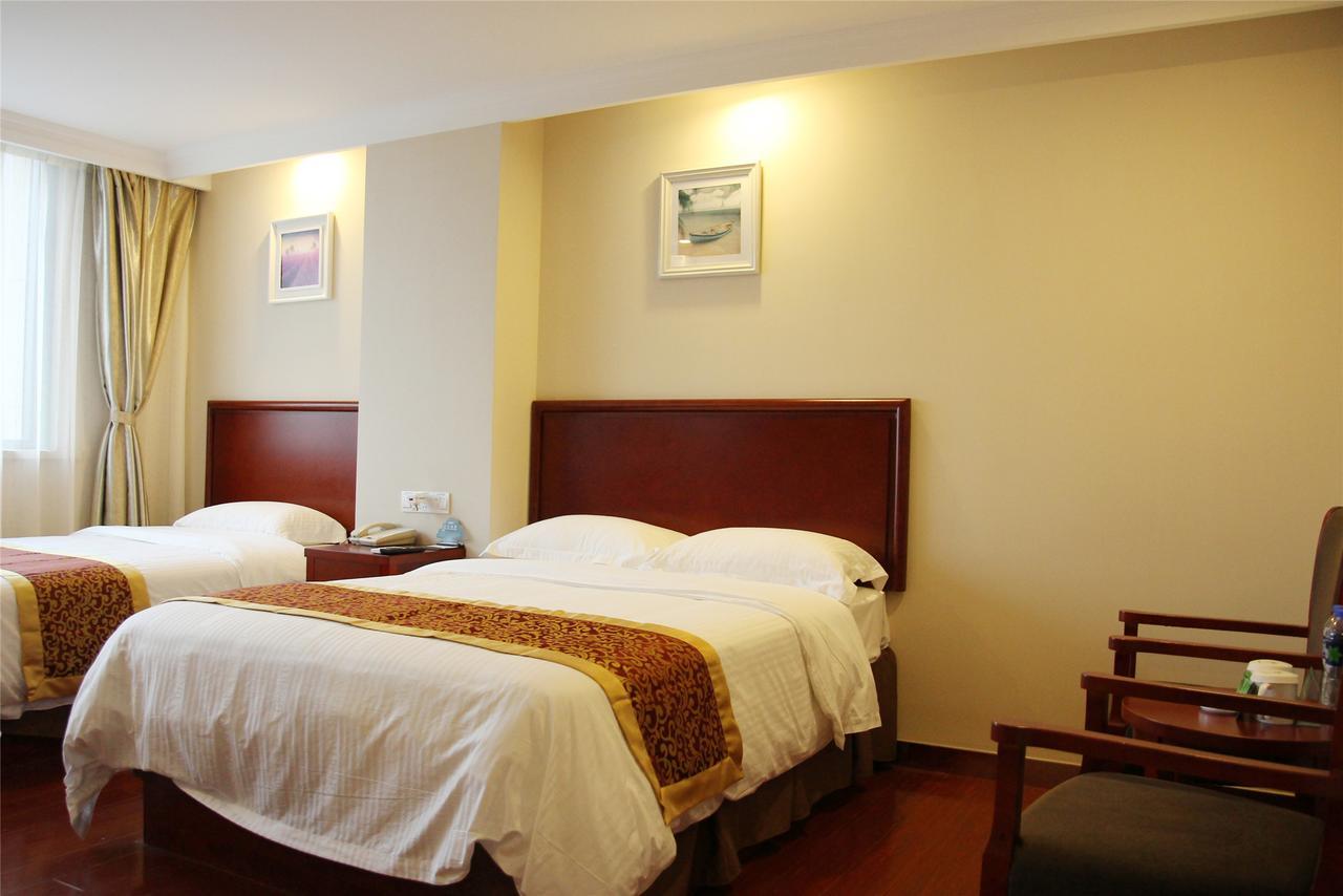 Greentree Inn Xinjiang Fukang Fukang Business Hotel Changji Eksteriør billede
